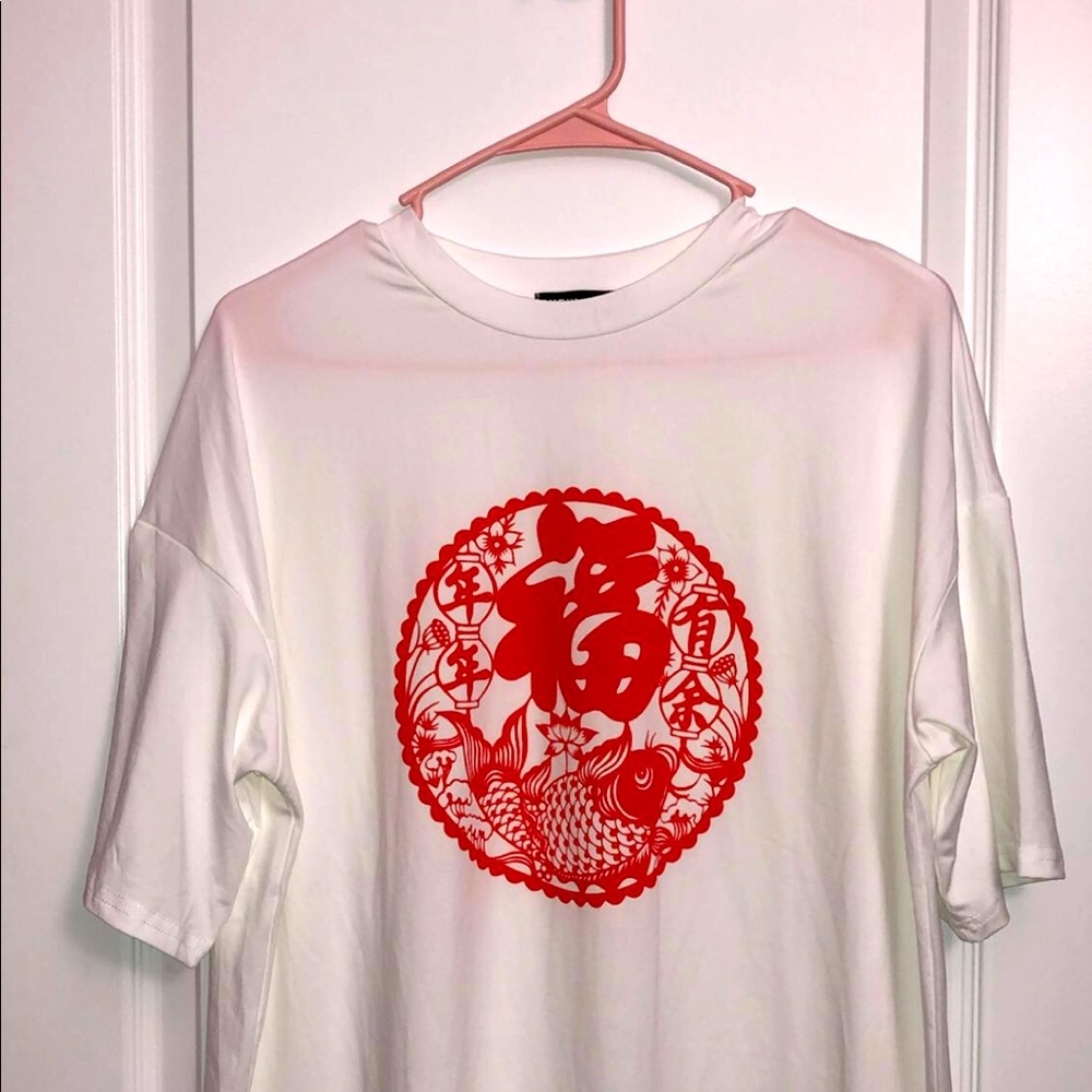 chinese cute print in oversized t-shirt